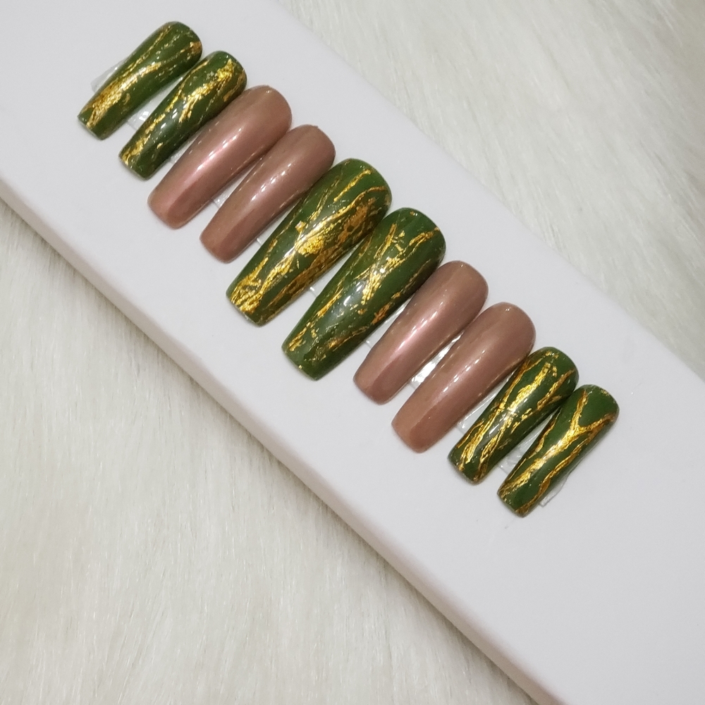 Press on nails
